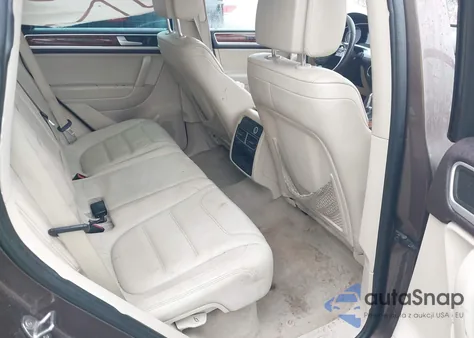 2012 Volkswagen Touareg Vr6 Lux z USA, uszkodzony, nr VIN WVGFF9BP8CD004622